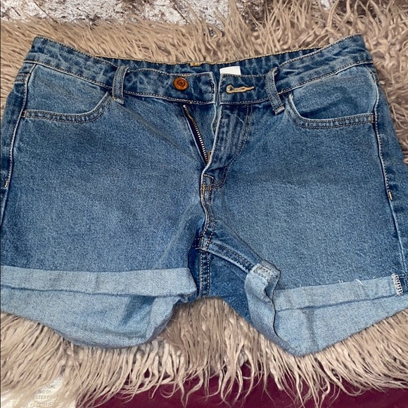 Cute denim shorts - Picture 1 of 3